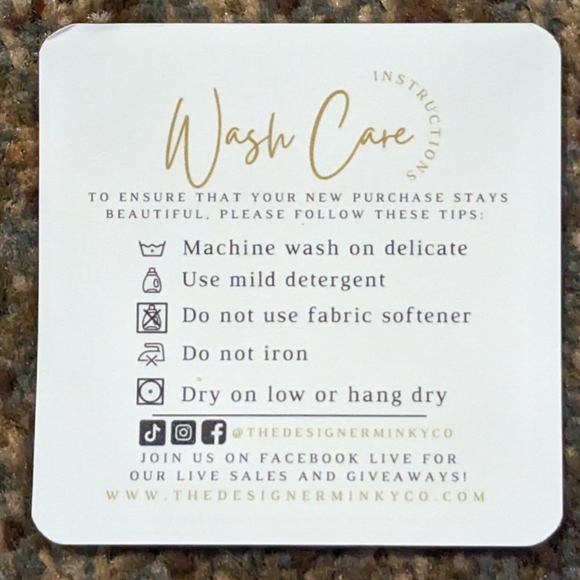 Bluey Designer Minky Blanket - Picture 3 of 4